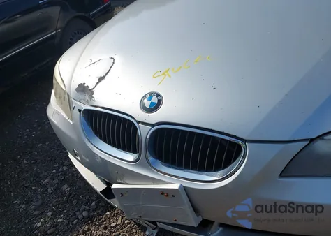 2007 BMW 525Xi z USA, uszkodzony, nr VIN WBANF33557CS39899